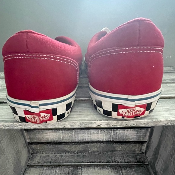 Vans • Mens size 12 - Picture 4 of 7